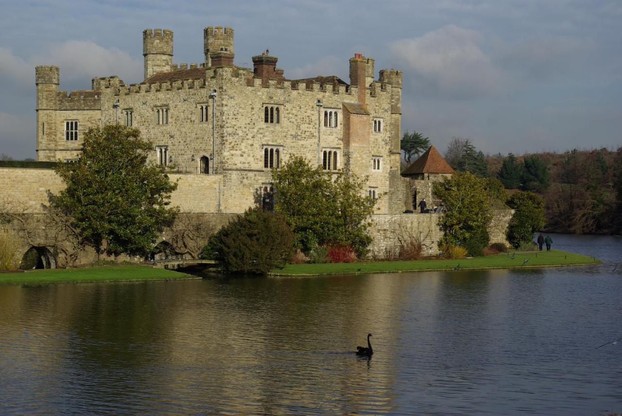 Bed and Breakfast Leeds Castle Maiden'S Tower à Maidstone Extérieur photo